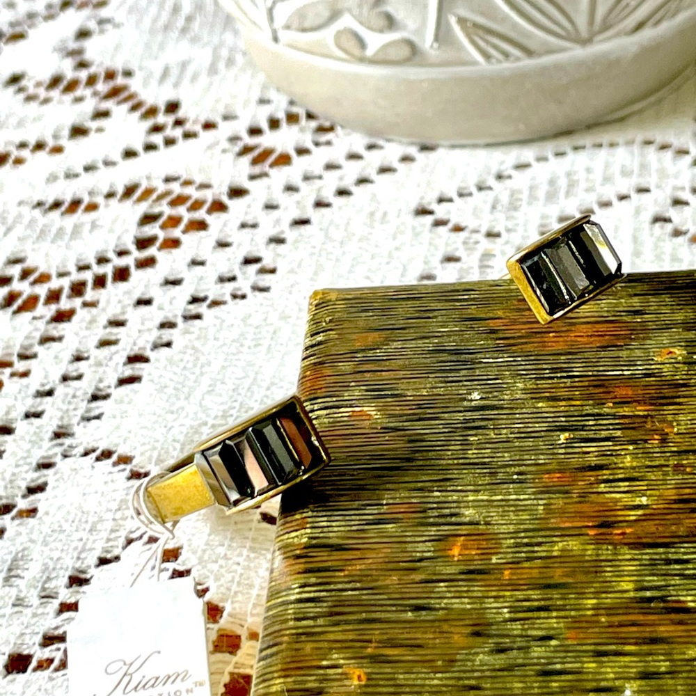 Liam Gold with Onyx Cuff